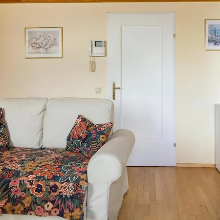 Panorama Apartment *